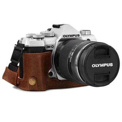 Immagine di MegaGear MG1865 Custodia in vera pelle, compatibile con Olympus OM D E M5 Mark III, colore: Marrone