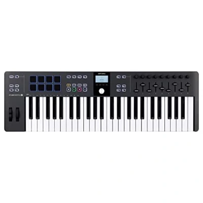 Immagine di Arturia KeyLab Essential 49 mk3 Controller MIDI a tastiera per la produzione musicale tasti, 9 encoder, fader, 1 Modulation Wheel, rotellina del Pitch Bend, 8 pad Nero