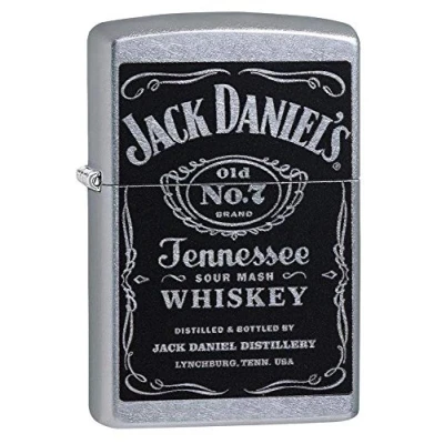 Immagine di Zippo Jack Daniel&#039;s 24779, Accendino Antivento Ricaricabile, Realizzato in Metallo con Caratteristico Click, Made USA, Ottima Idea Regalo Unisex Adulto, Argento Cromato, 5.70 X 3.70 1.20 Cm