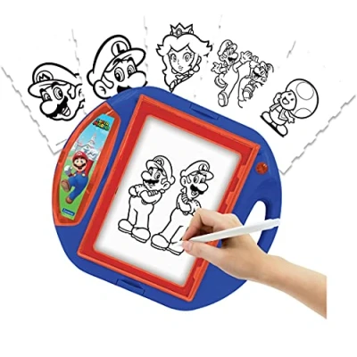 Immagine di Lexibook Super Mario Proiettore da Disegno, 4 timbri, 10 Modelli, Schermo Luminoso, 1 Penna Inclusa, Rosso/Blu, Colore