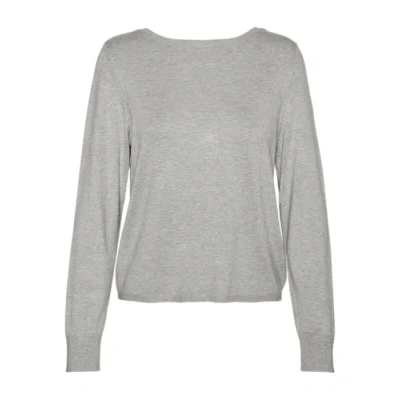 Immagine di Maglione in fine maglia, scollo a v dietro