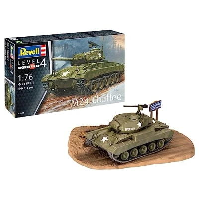 Immagine di Revell 03323 M24 Chaffee Modellino in plastica non costruita/non verniciata, scala 1:76