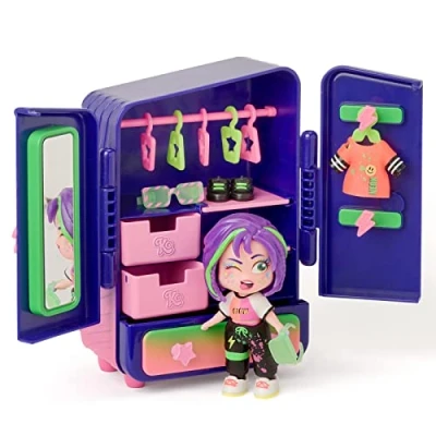 Immagine di KOOKYLOOS Carla&#039;s Pop Up Pet Vet Clinica Veterinaria con Accessori, Bambola Esclusiva 3 Espressioni Divertenti e 2 Animali Esclusivi Include uno scanner, microscopio Materiale di Laboratorio