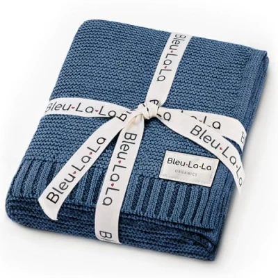 Immagine di Bleu La Coperta per Fasciatoio Neonati Lavorata a Maglia in 100% Cotone Organico di Lusso Morbida e Accogliente Passeggino Culla Unisex Ragazze (Cobalto)