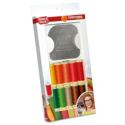 Immagine di Gütermann creativ Set filo da cucito con 10 bobine Cucitutto 100 m nei colori preferiti di Inge + una sagoma disegno e stirare
