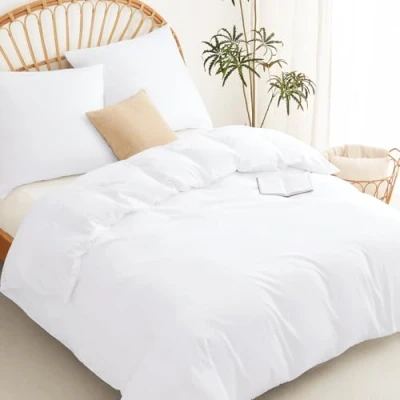 Immagine di WAVVE Sacco Copripiumino Una Piazza e Mezza 200x200 cm Set con Federa 80x80 cm, Copripiumone in Microfibra Traspirante, Bianco