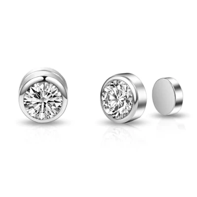 Immagine di Orecchini a clip magnetici da 6 mm placcati in argento creati con cristalli Zircondia®