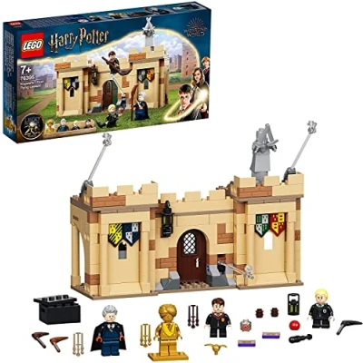 Immagine di LEGO Harry Potter Hogwarts: First Flying Lesson 76395 Building Kit (264 Pieces), a partire da 7 anni