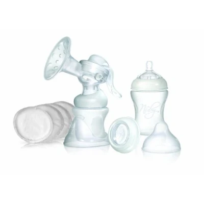 Immagine di Nuby NT72035 Confezione da 1 tiralatte manuale, biberon 150 ml, 240 coperchio, 12 coppette assorbilatte