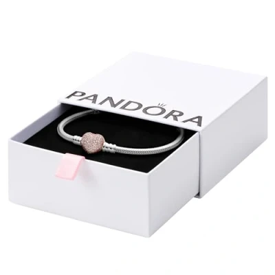 Immagine di PANDORA Icons Bracciale in argento maglia snake con chiusura a forma di cuore placcata oro rosa 14 carati e zirconi cubici trasparenti, 19