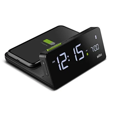 Immagine di Braun Digital Alarm Clock with VA LCD Display, 10W Qi Wireless Fast Charging Pad, Automatic Backlight Adjustment, Quick Set, Beep in Black, model BC21B.