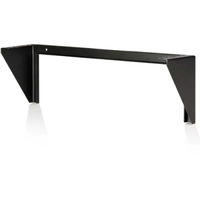 Immagine di StarTech.com Staffa a parete 2U 19&quot; per pannello patch verticale montaggio rack in acciaio con hardware apparecchiature di rete, server e dati da 19 pollici (RK219WALLV)