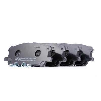 Immagine di BREMBO P 83 067 Kit pastiglie freno con segnalatore acustico usura senza accessori LEXUS: RX II