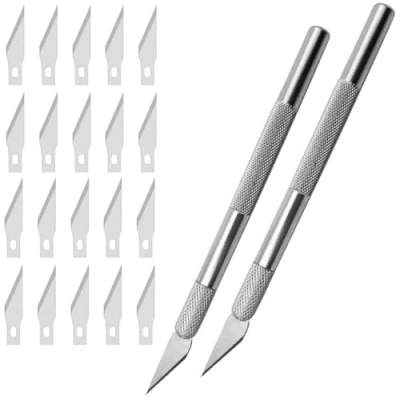 Immagine di JDXun 2 Pezzi Cutter Di Precisione, Taglierino Precisione con 20 Lame, Bisturi Modellismo Mini Cutter, Piccolo per Hobbistica Taglio Opere Stencil, DIY