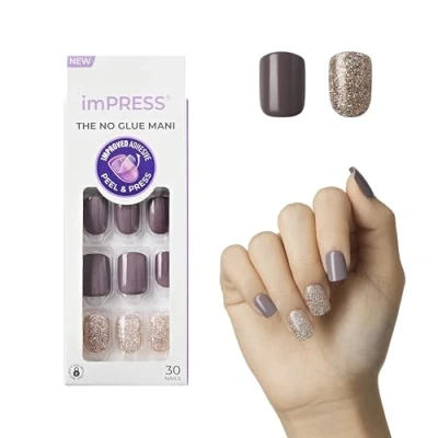 Immagine di KISS ImPRESS Manicure, impeccabile, corta, con tecnologia PureFit, include pad per preparazione, mini lima, bastone cuticole e 30 unghie finte