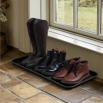 Immagine di Navaris Porta Scarpe Portascarpe Ingresso Casa Vassoio Plastica con Base Rialzata Vaschette Asciuga Poggia per Bagno e Corridoio Poggiascarpe Camper
