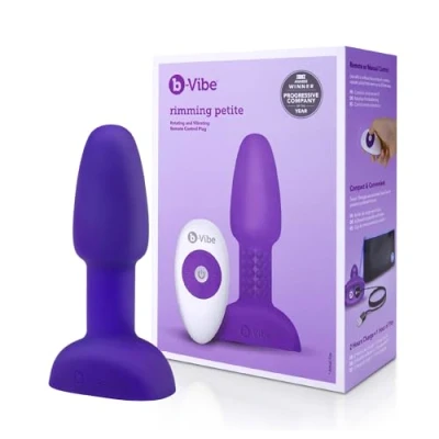 Immagine di B Vibe Rimming Plug Anale Petite Lilac: Vibrazione, Rotazione e Telecomando per il Massimo Piacere