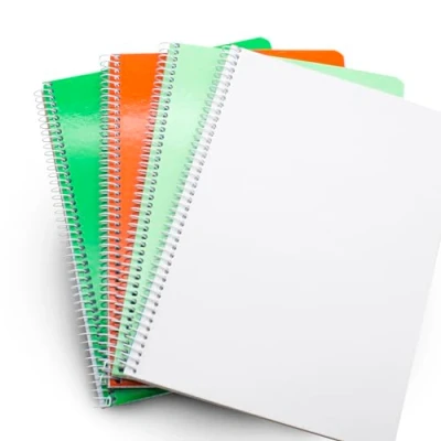 Immagine di DOJA Barcelona Quaderno A5 Fogli Bianchi 4 Pezzi Quaderni con Copertina Morbida 80 Lisci Notebook Colorati Casuali Disegno per Viaggio, Vacanze, Studio...