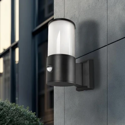 Immagine di Miratic Applique da Parete Esterno per Facciate Balconi Terazze Giardini IP54 Lampada a Attacco E27 Lampadina non Inclusa Muro Colore Nero (con sensore di movimento)