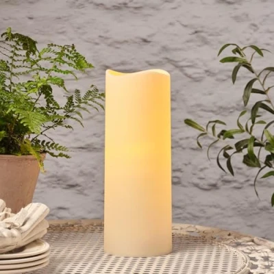 Immagine di Lights4fun Candela LED di 30 cm Senza Fiamma Blanco Caldo a Pile con Timer Decorazione Impermeabile per Giardino Balcone Esterni