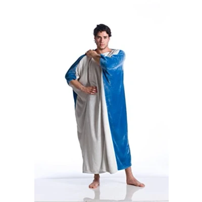 Immagine di Coperta Momonga Ocean, soffice pile indossabile, copre fronte e retro ti permette di camminare ed usare le braccia, dimensioni 120x120, per adulti, azzurro/bianco