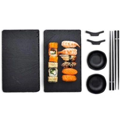 Immagine di mikamax Sushi Set per 2, 2 Persone, Nero, Con Bacchette, Ciotole Salsa di Soia e Piatti da Portata
