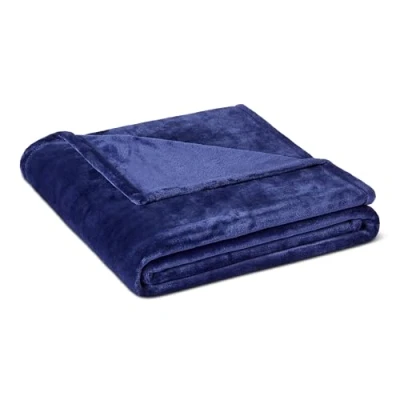 Immagine di Amazon Basics Coperta in Pile Morbida e Confortevole per Divano, 127 x 152 cm, Blu Navy