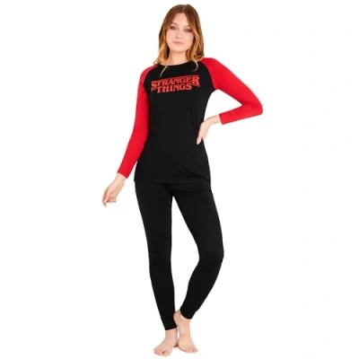 Immagine di Stranger Things Pigiama Donna Invernale a Maniche Lunghe in Cotone S XL Pigiami Ragazza Gadget Regalo (Nero/Rosso, S)