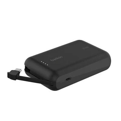 Immagine di Belkin BoostCharge power bank 10 000 mAh con cavo integrato 20 W PD, caricatore portatile, ricarica USB C PD rapida, rapida per iPhone 16 Series, iPad Pro, Galaxy S24 e altri