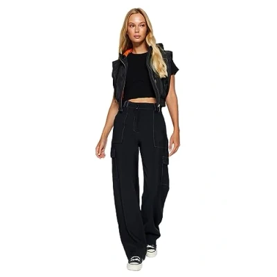 Immagine di Trendyol Pantaloni Dritti a Vita Alta da Donna Casual, Nero, 66