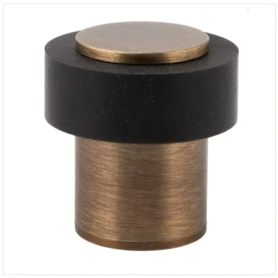 Immagine di EVI Herrajes Fermaporta 3,5 cm x 3,0 Base filettata Finitura in pelle e ottone Gomma siliconica naturale nera Include vite + tappo di fissaggio Mod. I 191x35CU