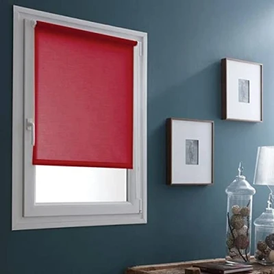 Immagine di MADECOSTORE Tenda avvolgitrice setacciante senza forare, colore: Rosso ciliegia, L66 x H170 cm