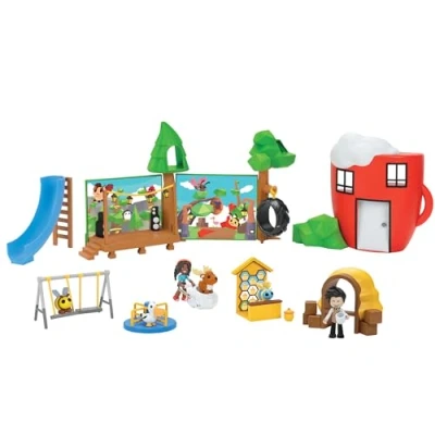 Immagine di Adopt Me! Coffee Shop and Playground Large Playset Top Online Game Codice articolo virtuale esclusivo incluso Con i tuoi animali domestici, personaggi e paesaggi di gioco preferiti Età 6+