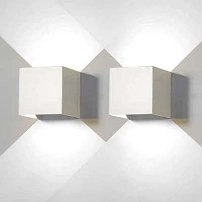 Immagine di 2 Pezzi Applique da Parete LED Lampada Esterno Moderno Interno Bianco 12W Luce Freddo 6500k IP65 Muro Impermeabile Quadrata Alluminio su e Giù Regolabile Design Facile Installare