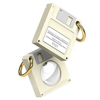 Immagine di elago Custodia Retro Floppy Disk Compatibile con Apple Airtag Cover Case Portachiavi Di Protezione Contro Le Cadute, Moschettone Incluso, Dispositivo Tracciamento Non Incluso (Bianco Classico)