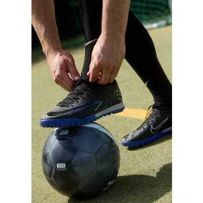 Immagine di Nike Performance ZOOM Superfly 9 Academy TF Scarpe da calcetto con tacchetti, Uomo, Taglia: 36, Black/chrome/hyper royal Tessuto / sintetico