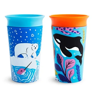 Immagine di Tazza Munchkin WildLove Miracle 360, Set di Tazze per Svezzamento Antigoccia, senza BPA Bambini a Partire da 12 Mesi, Confezione Riciclata 2 x 266 ml, Motivo: Orso Polare/Orca
