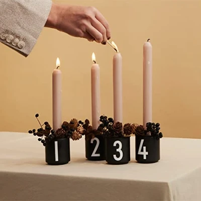 Immagine di Design Letters Avvento Tazza 4 Pezzi Tazzine Caffè Espresso Porta Candele in Porcellana Tazze da con Lettere Incise Perfetto per la Decorazioni Natalizie &amp; Dell&#039;Avvento, 50 Ml