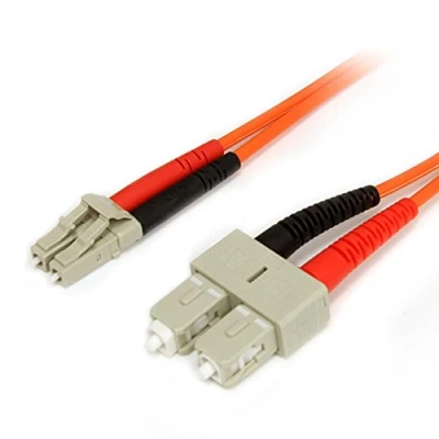 Immagine di StarTech.com Cavo patch duplex in fibra multimodale 62,5/125 3 m LC/SC, LSZH (FIBLCSC3)
