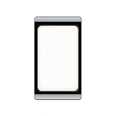 Immagine di Artdeco Lidschatten Pearlfarben tocco perlato neve 46 la cura.