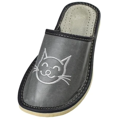 Immagine di APREGGIO Pantofole Estive da Donna in Pelle Liscia Ciabatte Leggere con Zeppa Chiuse Ideali per Casa Grigio Motivo Gatto Bianco Taglia 40 EU