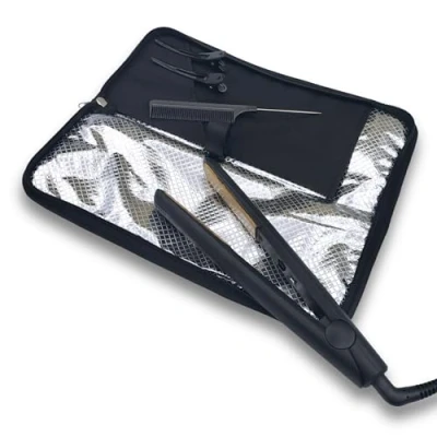 Immagine di J&amp;M, custodia e tappetino resistenti al calore per piastre capelli: astuccio da viaggio tutto in uno, con tasche cerniera pettini, clip altro