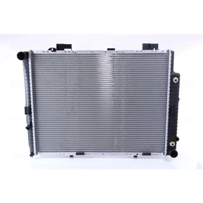 Immagine di NISSENS 62608A Radiatore motore Alluminio 640 489 32 Alette di raffreddamento saldate MERCEDES BENZ: Classe E Sedan, CLK Coupe, T modell