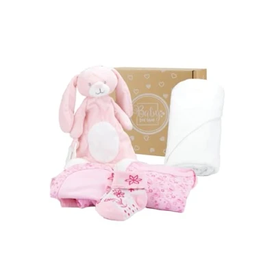 Immagine di Baby Box Shop 6 Articoli Essenziali per Neonata, Regali Ideali Shower e Battesimo Ragazze, Include Piumino Neonato, Asciugamano Rosa con Cappuccio, Panno in Mussola, Body, Bavaglino