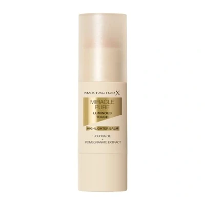Immagine di Max Factor Miracle Pure Luminous Touch Highlighter Balm, 10 Soft Pearl, Illuminante in stick, Texture morbida, Finish luminoso, Con Olio di Jojoba ed Estratto Melograno, Formula vegana, 6 g