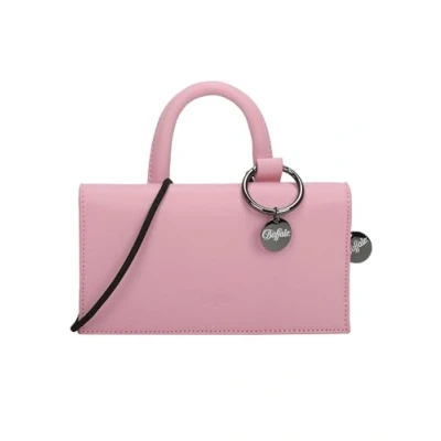 Immagine di Buffalo On String Muse Rose, Attraverso Donna