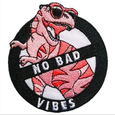 Immagine di BPA Toppe Termoadesivi Ricamate per Ferro da Stiro o Cucire No Bad Vibes