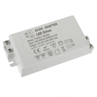 Immagine di EPLZON 12V 30W LED Alimentatore Driver Commutabile Tensione Costante per apparecchi di illuminazione a Strisce Lampadine e campanello