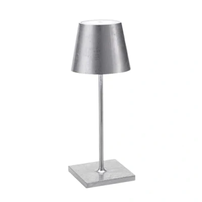 Immagine di Zafferano, Lampada Poldina Pro Mini con Foglia Color Argento, da Tavolo Ricaricabile e Senza Fili Controllo Touch, Utilizzabile come Interni, Dimmer, 2200 3000 K, Altezza 30 cm