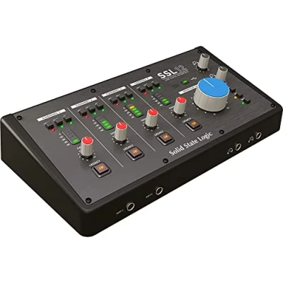 Immagine di SSL 12 Interfaccia Audio Alimentata da Bus USB con Ingressi/8 Uscite, 32 bit/192 kHz, Pacchetto Software Production Pack Incluso